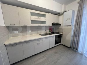 Apartament 2 camere, decomandat, 53 mp, parcare, zona Terra  - imagine 2