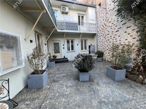 Apartament renovat cu 2 camere si terasa in zona Tribunei din Sibiu - imagine 7