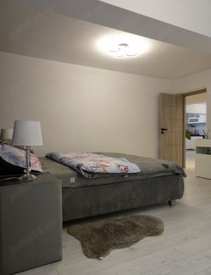 Apartament de vânzare cu 4 camere în orașul Aleșd - imagine 2