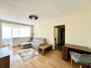 Apartament renovat cu 2 camere | Dâmbovița