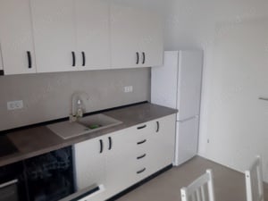 Proprietar Inciriez apartament cu 2 camere in zona soarelui. - imagine 3