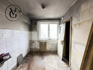 Apartament de 3 camere - necesită renovare - Giulești - imagine 3