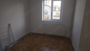 Vand apartament 2 camere decomandat in Deva, Bld. Dacia, etaj 3, mobilat, utilat - imagine 3