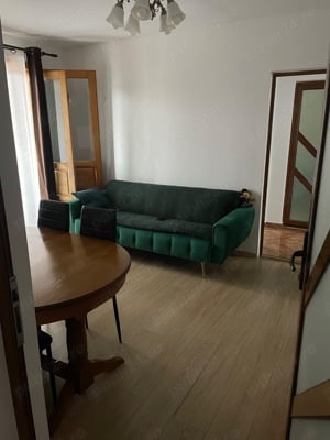 Vând apartament 3 camere Liceul Spiru Haret Moinesti - imagine 4