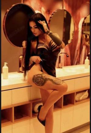 Bună Sunt o nouă transexuală în orașul tău poate feminină singură și discreție în locație te sărut - imagine 4