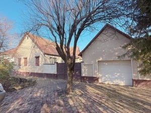 Proprietate in Micalaca str.Abrud ,teren 1704 mp, fs.18,27 ml cu casă