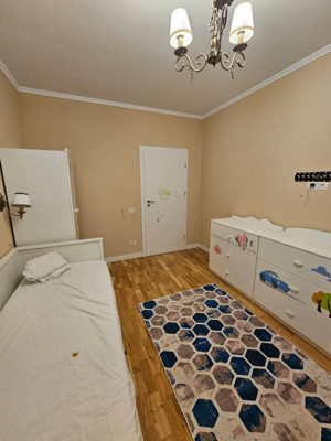 De vanzare, apartament cu curte! - imagine 4