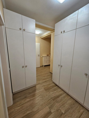 De vanzare, apartament cu curte! - imagine 13