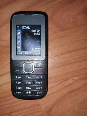 Vand tel Nokia cu butoane 