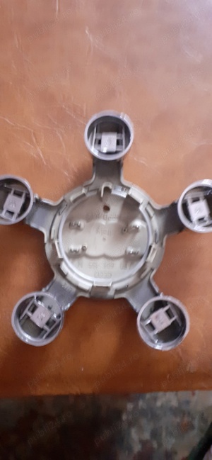 capac janta Audi - imagine 2