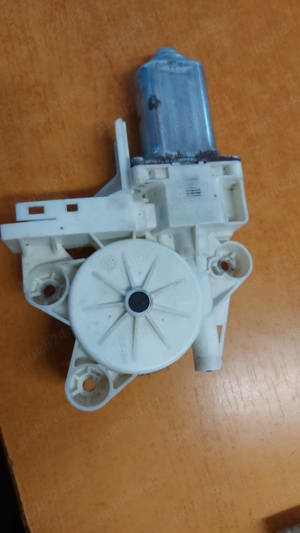 Motoras macara stanga fata Ford - imagine 2