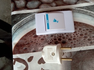 De vanzare telecomanda si buton sonerie.