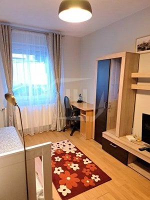 Apartament o camera, decomandat, curte, parcare, Zona UMF-Zorilor - imagine 3