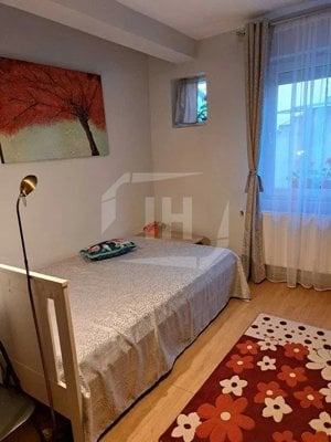 Apartament o camera, decomandat, curte, parcare, Zona UMF-Zorilor