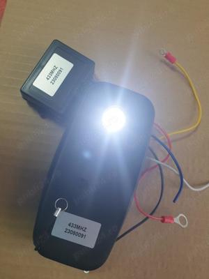 telecomanda fara fir universala,profesionala cu led si husa antisoc la 12-24 V - imagine 4