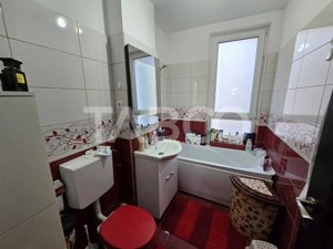 Apartament decomandat 3 camere 2 bai balcon etaj 1 Arhitectilor Sibiu - imagine 7