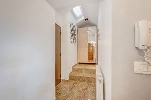 Apartament primitor de 4 camere cu terasă și 3 băi, Moșilor - Eminescu! - imagine 9