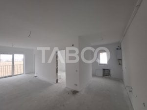 Penthouse de vanzare 57 mp utili terasa 32 mp zona Turnisor Sibiu - imagine 4