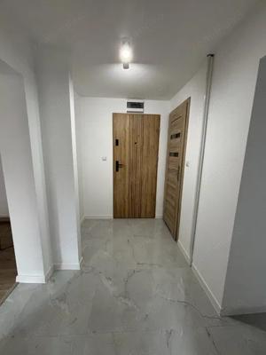 Închiriere apartament 2 camere - Zona Unirii - imagine 2