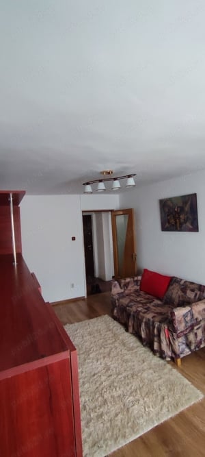 Închiriez apartament 3 camere - imagine 2