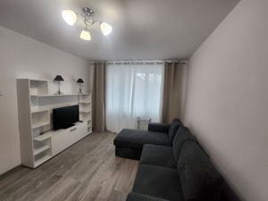 Ofer spre închiriere apartament cu 2 camere, zona Take Ionescu, Tipografilor  - imagine 2