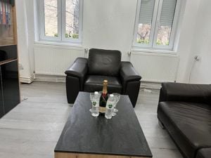 Apartament in vila, Calea Victoriei, linga Liceul International IOANID, firma sau locuit - imagine 3