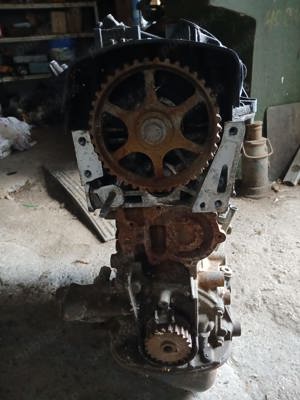 motor dacia logan 1,2 - imagine 4