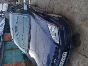 Vând Ford focus breakfast.an fabricație 2006.km 286000.itp până în  decembrie 2024.cinci uși cârlig,