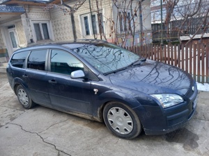 Vând Ford focus breakfast.an fabricație 2006.km 286000.itp până în  decembrie 2025.cinci uși cârlig, - imagine 6