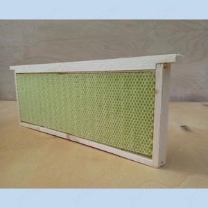 Magazie 1 2 cu rame și foiță de ceară clădită   gata de utilizare, producție eficientă de miere