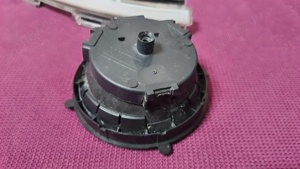 Semnalizare dinamica actuator motoras electric Capac oglinda exterioara dreapta vw golf 7 touran 5T  - imagine 4