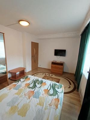 Închiriez apartament  - imagine 6