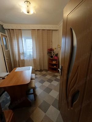 Închiriez apartament  - imagine 3