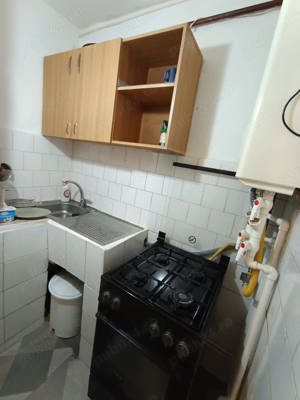 Închiriez apartament  - imagine 4