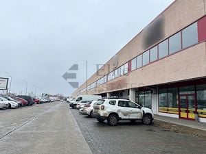 Spațiu comercial cu hala industriala de vanzare pe Centura Oradea.