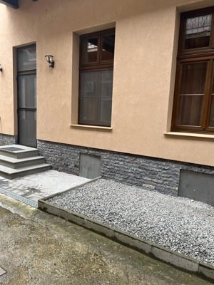 Închiriez apartament 