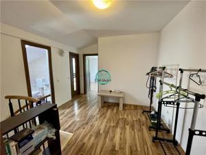 Apartament cu 4 camere de vanzare, pe 2 niveluri, in Cornisa - imagine 5