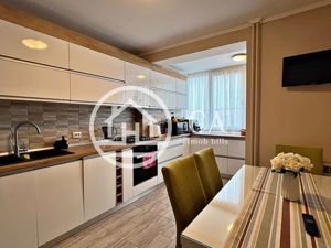 Apartament de vânzare cu 3 camere în zona Rogerius, Oradea - imagine 5