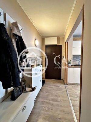 Apartament de vânzare cu 3 camere în zona Rogerius, Oradea - imagine 12