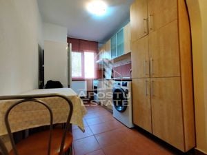 Apartament cu centrala in zona Sagului - imagine 5