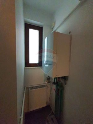 Apartament spatios cu 4 camere si garaj - imagine 14