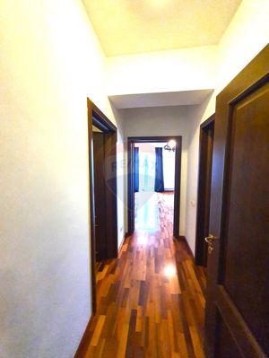 Apartament spatios cu 4 camere si garaj - imagine 7