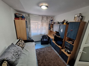 Vând apartament cu 3 camere  - imagine 8