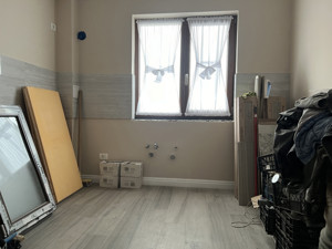 Duplex, 4 camere, 290mp teren, 125mp utili, curent trifazic -  Sacalaz - imagine 11