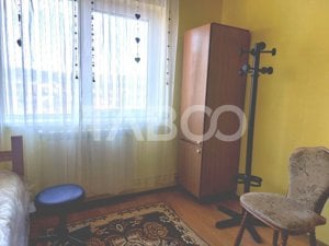 Apartament 3 camere decomandate 45 mpu balcon mobilat utilat Cisnadie - imagine 6