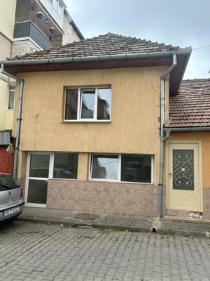 Casa de vanzare in Alba iulia pe strada Gladiolelor  - imagine 3