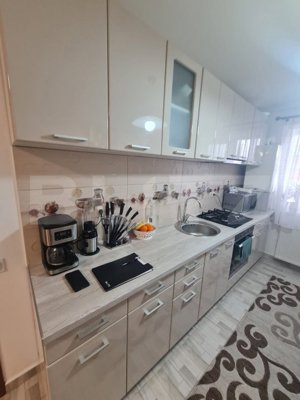 Apartament decomandat, 56 mp, mobilat si utilat, parcare, zona Eroilor - imagine 6