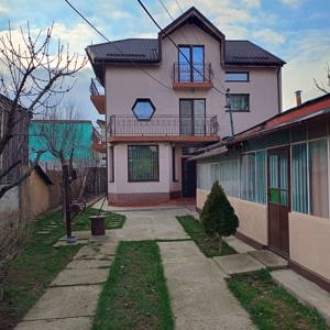 Vila luminoasa, spatioasa, primitoare, lângă CARREFOUR COLENTINA 375000 EUR - imagine 10