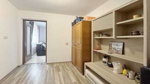 Casă renovata 2024 cu 2 apartamente - imagine 6