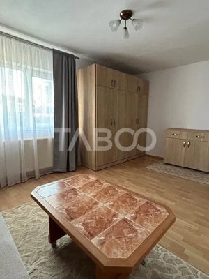 Apartament 2 camere de inchiriat decomandat 60 mp zona Central Sibiu - imagine 5